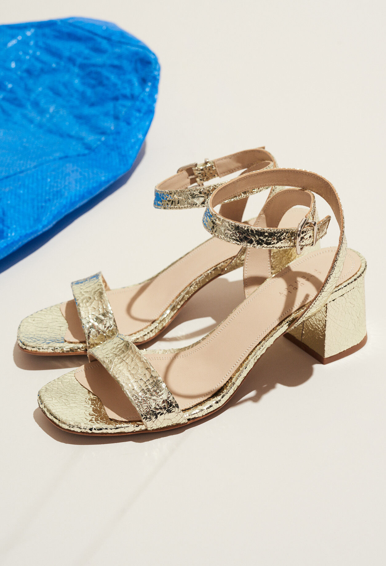 Sandales dorees claudie pierlot