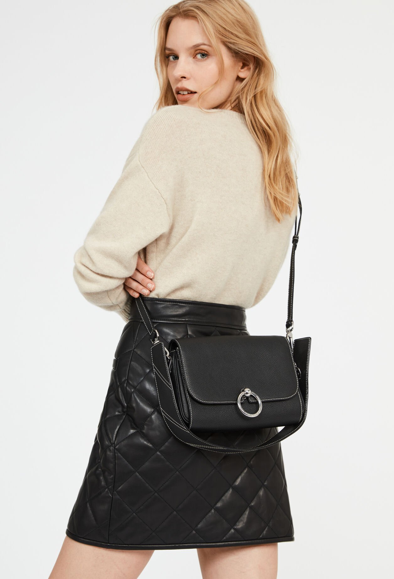 Sac bandoulière 2024 claudie pierlot