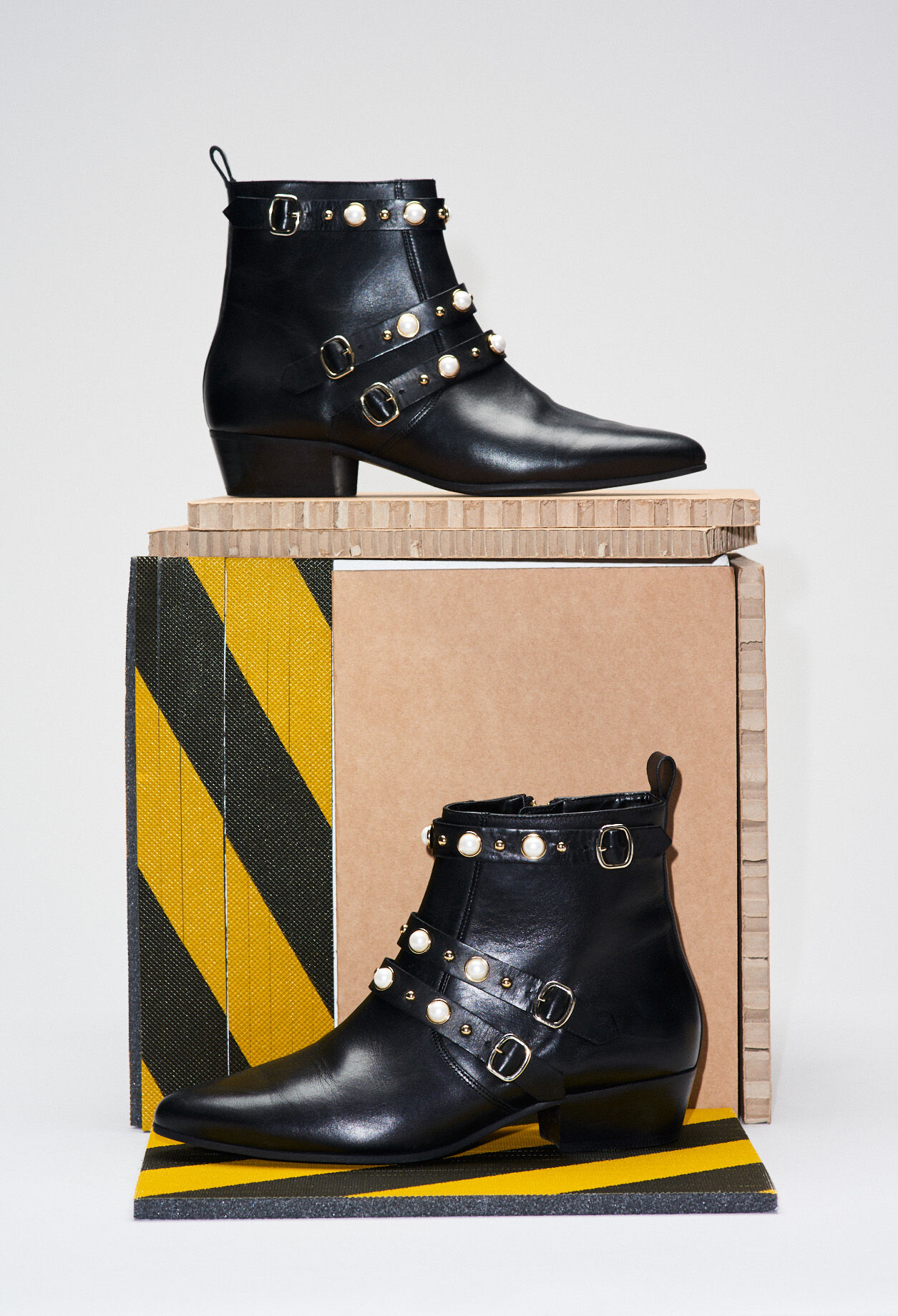 Bottines en cuir d tails perles en taille 40 Claudie Pierlot