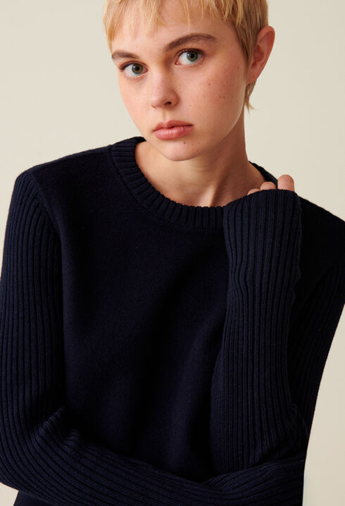 Robe courte maille dos côtelé