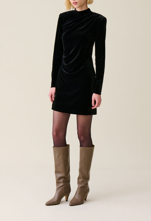 Robe courte cintr&eacute;e velours noir