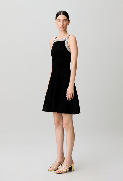Robe &eacute;vas&eacute;e maille velours perles