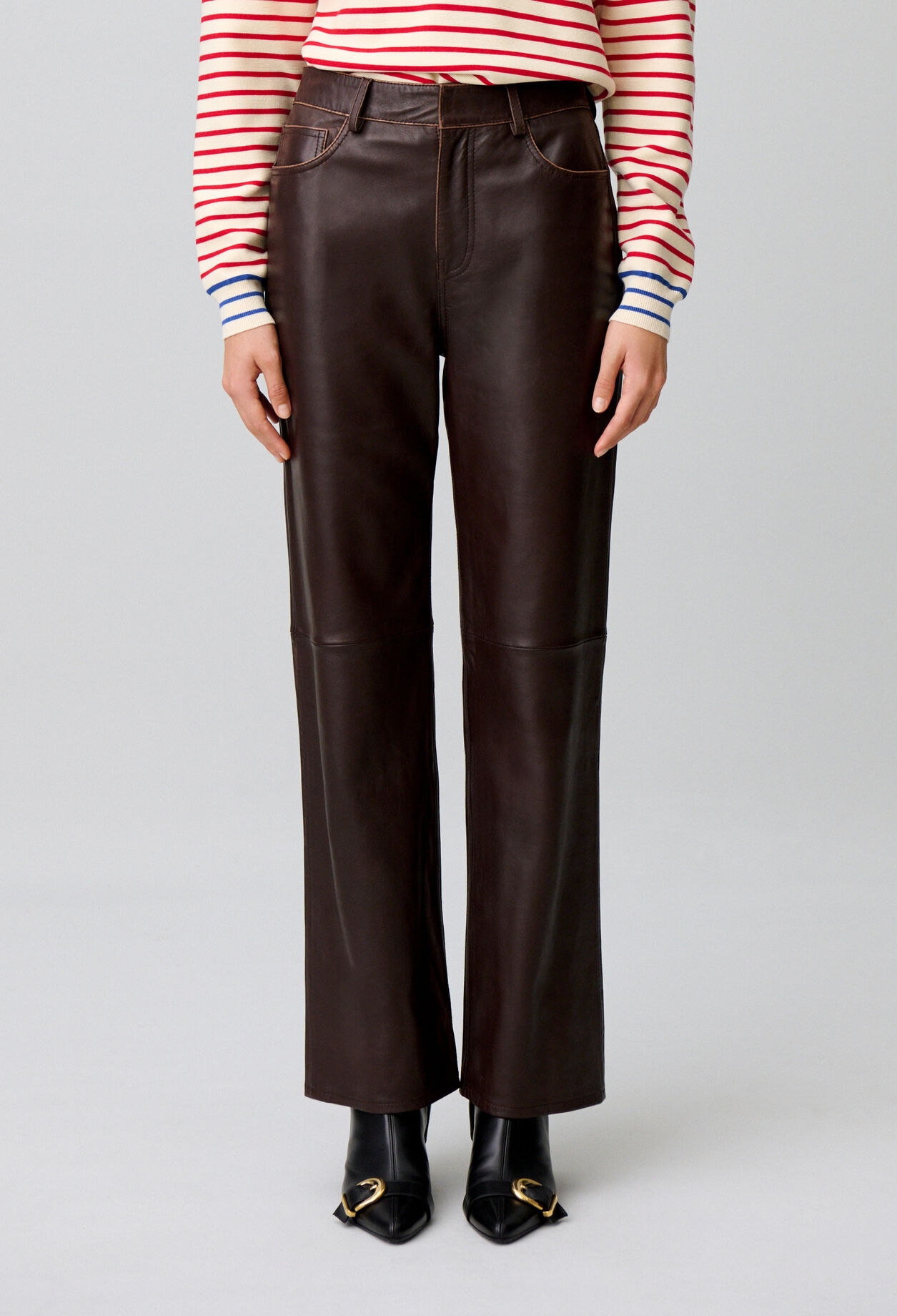 Pantalon droit cuir bouton dor&eacute;