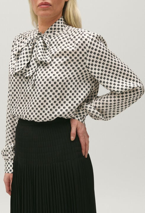 Chemise col lavallière écru