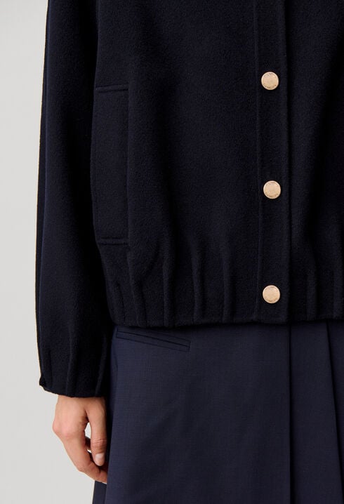 Blouson large pressions dor&eacute;es