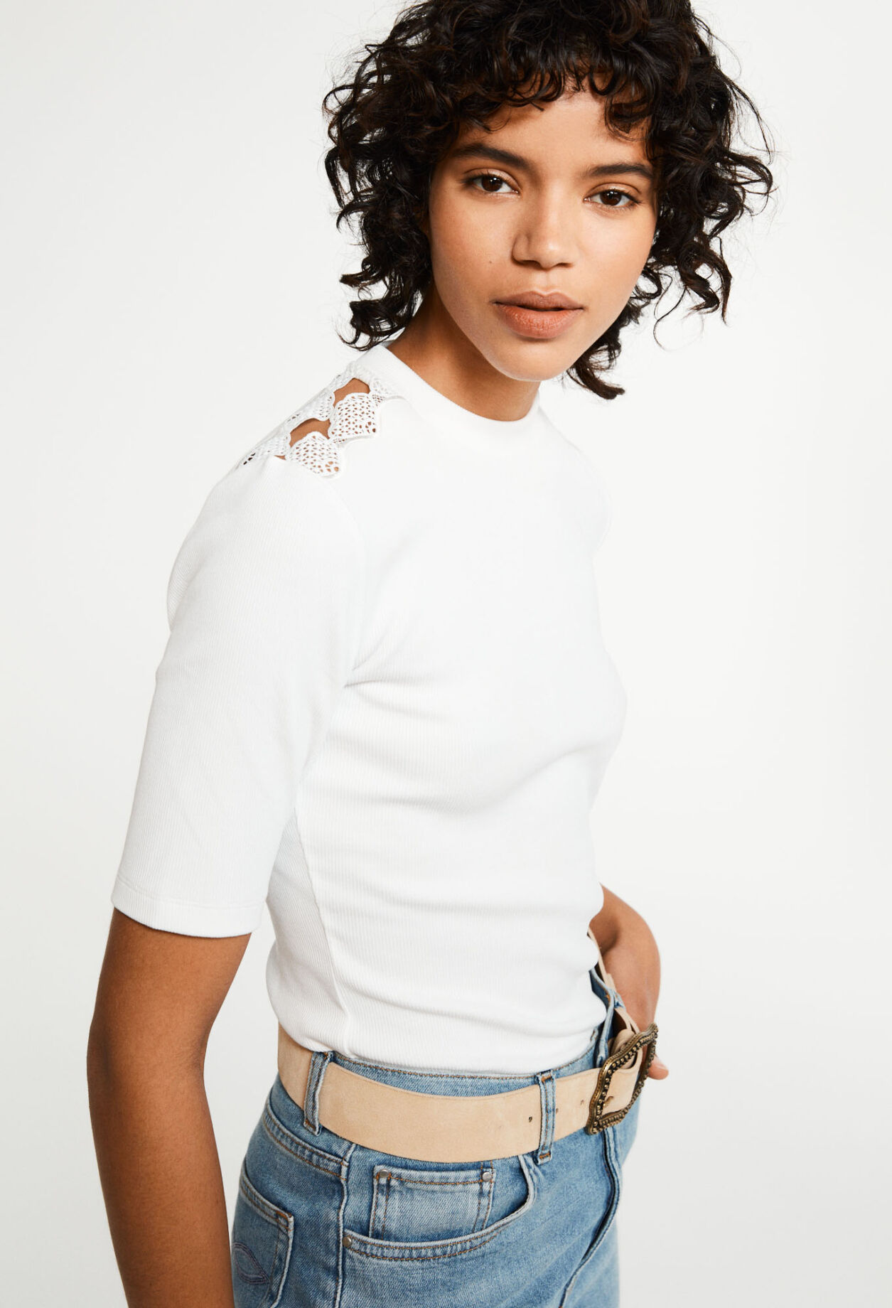 T-shirt en dentelle