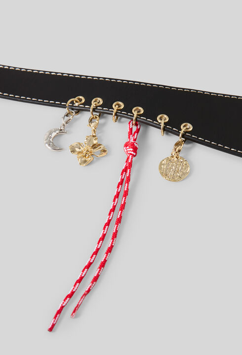 Ceinture cuir &oelig;illets charms