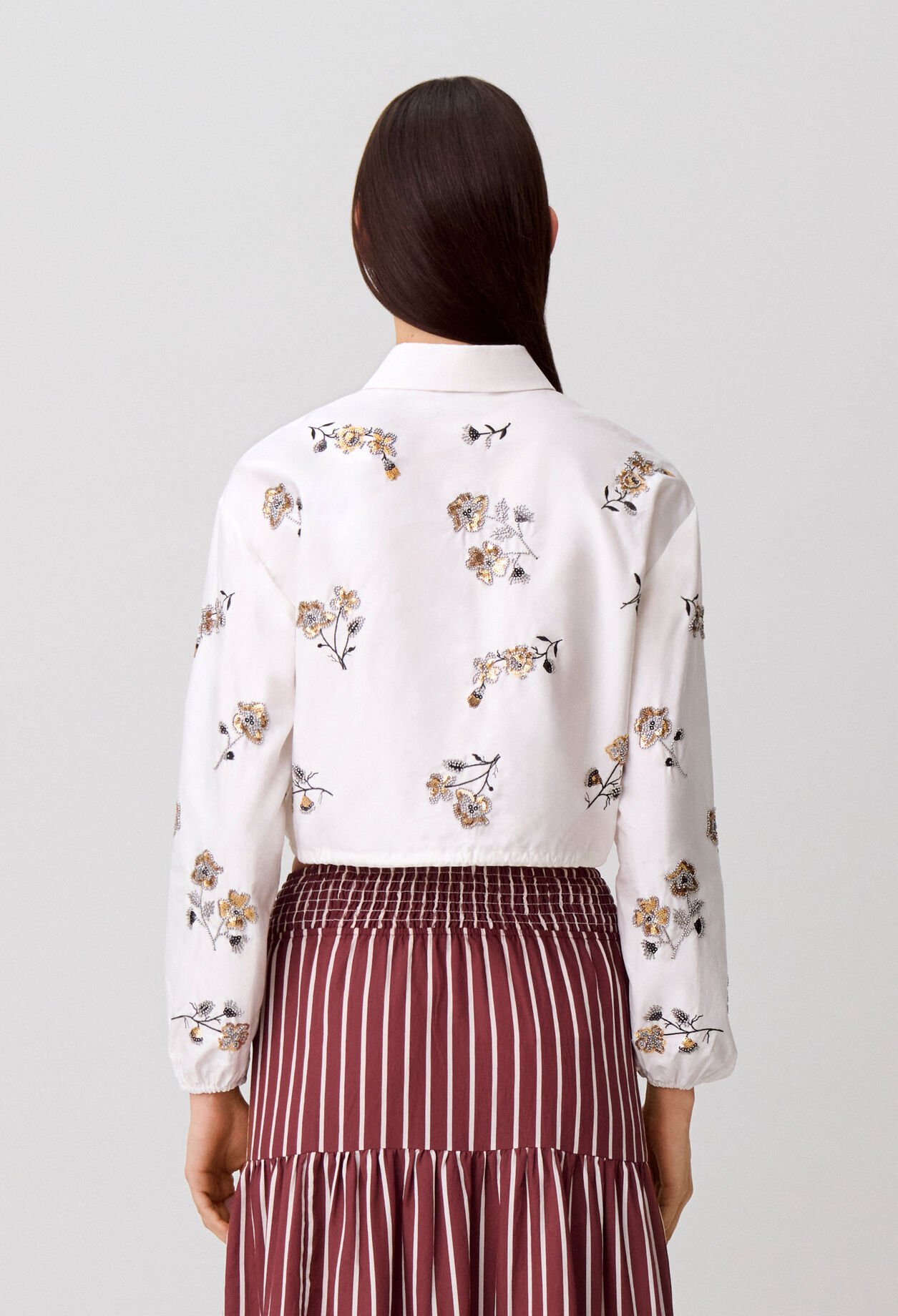 Chemise fleurs et sequins