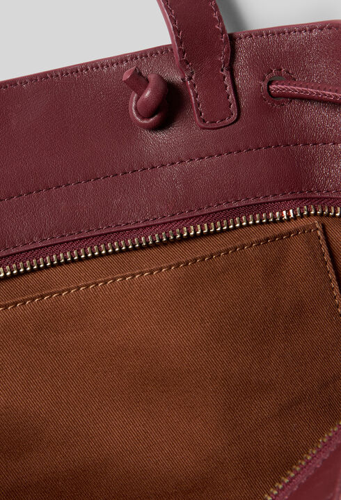 Cabas cuir lisse souple logo dor&eacute;