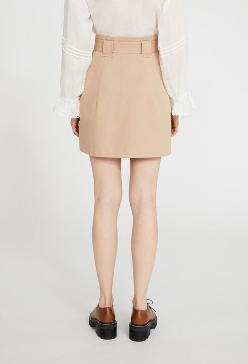 Jupe courte ceinturée