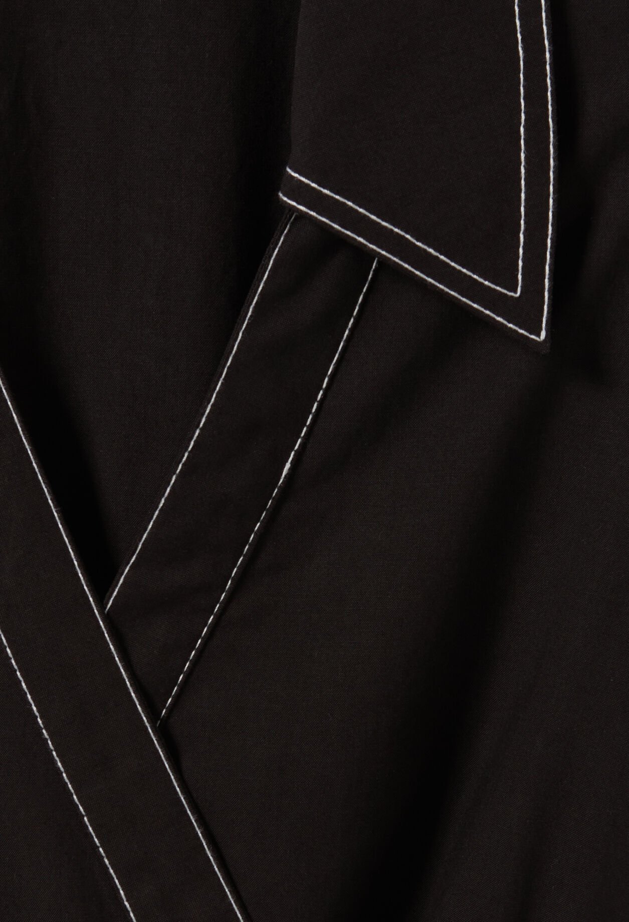 Robe longue ceinturée