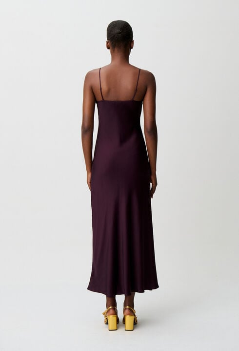 Robe fluide satin&eacute;e franges