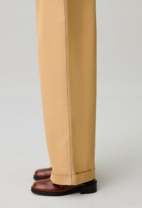 Pantalon droit &agrave; plis