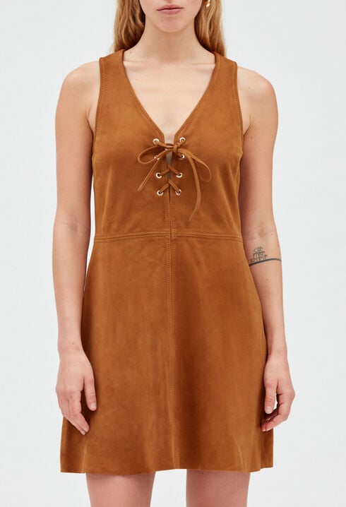 Robe en cuir suede