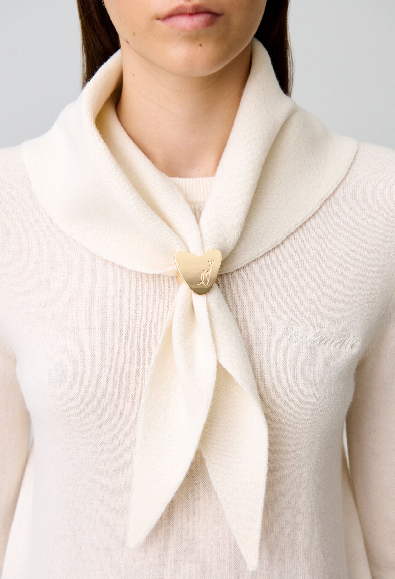Pull maille foulard amovible