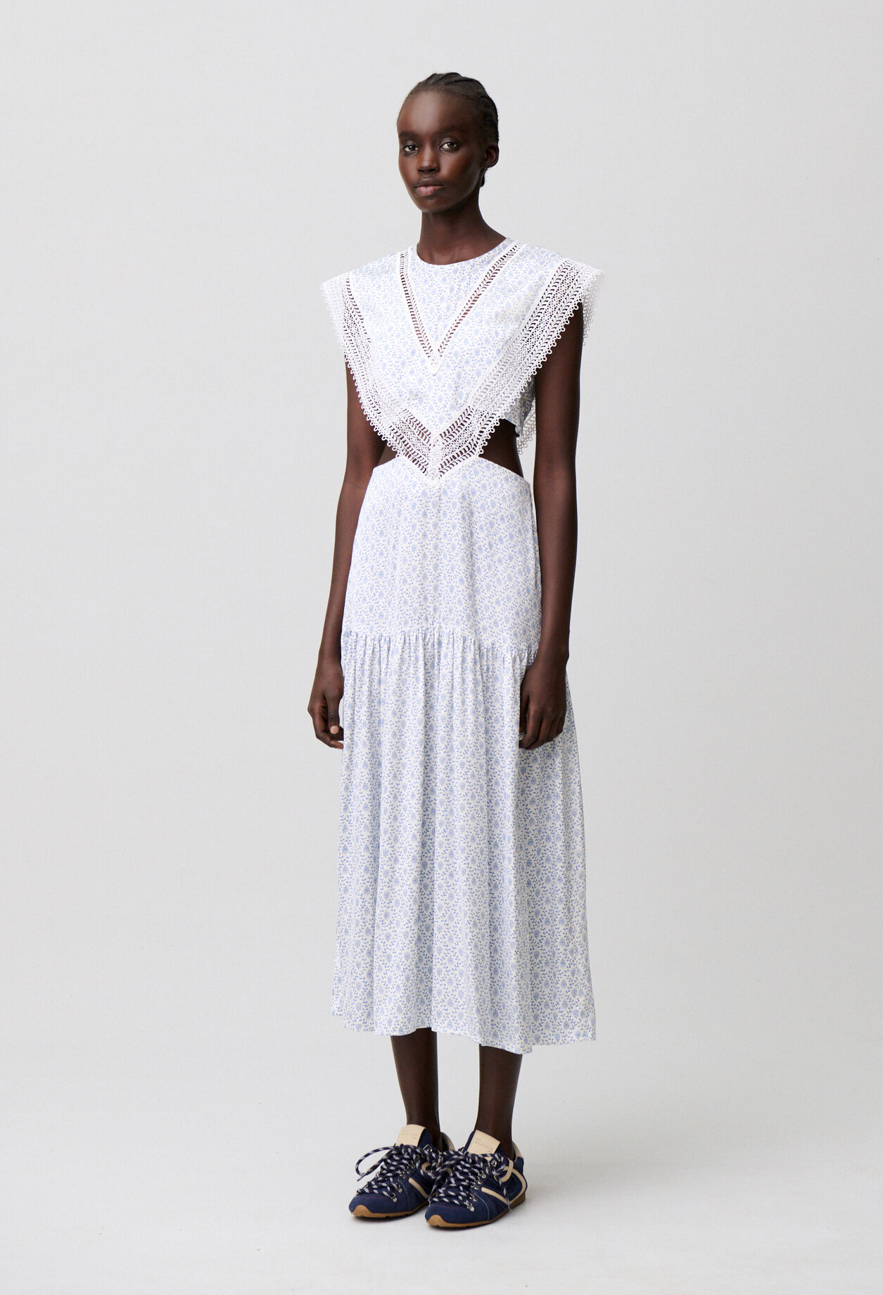 Robe longue satin&eacute;e dentelle