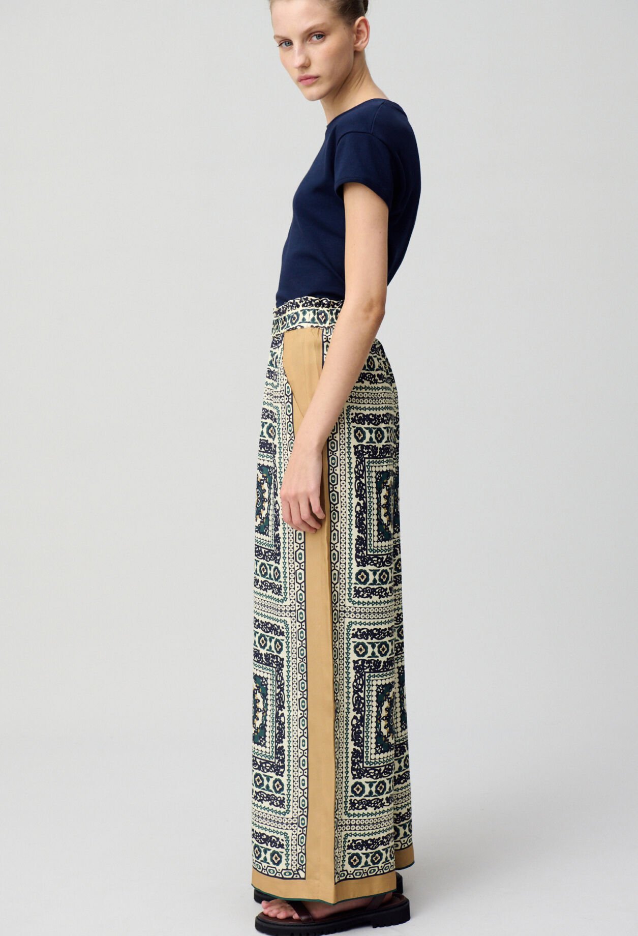 Pantalon large fluide imprimé