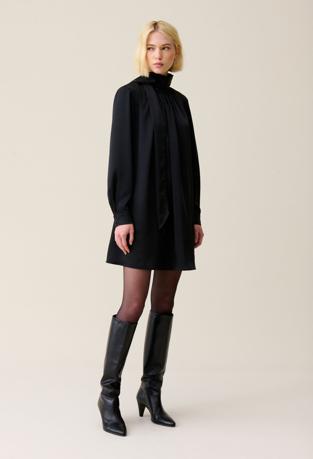 Robe fluide col lavalliere noir pour femme Claudie Pierlot
