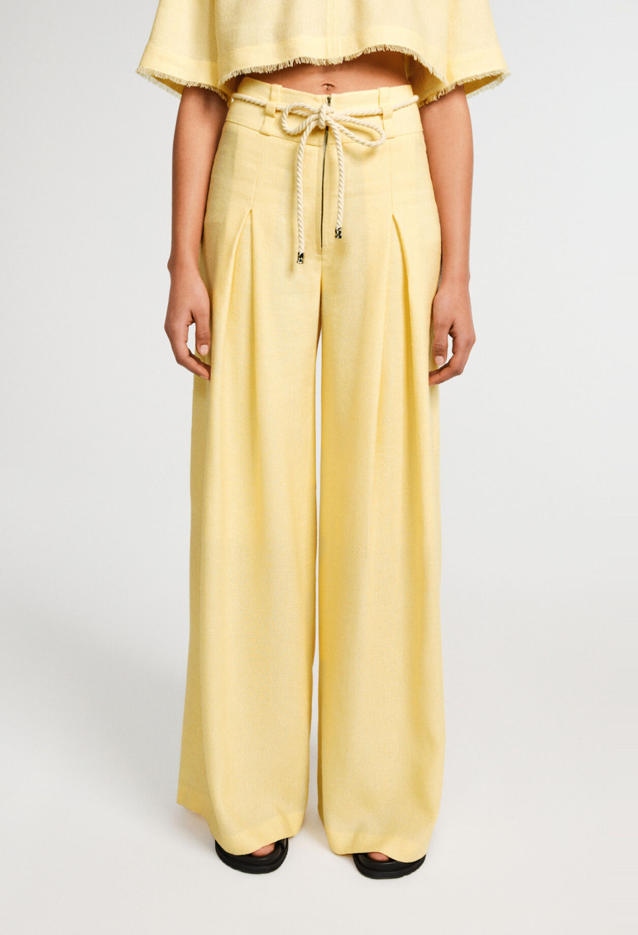 Pantalon long avec ceinture en corde