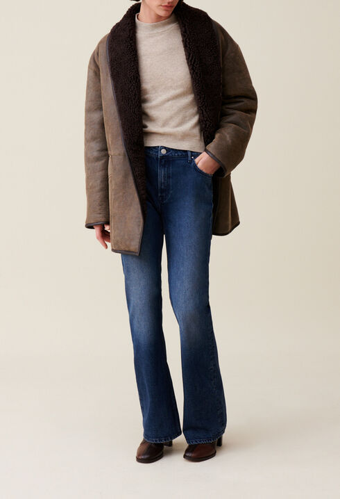 Peau lain&eacute;e ceintur&eacute;e taupe