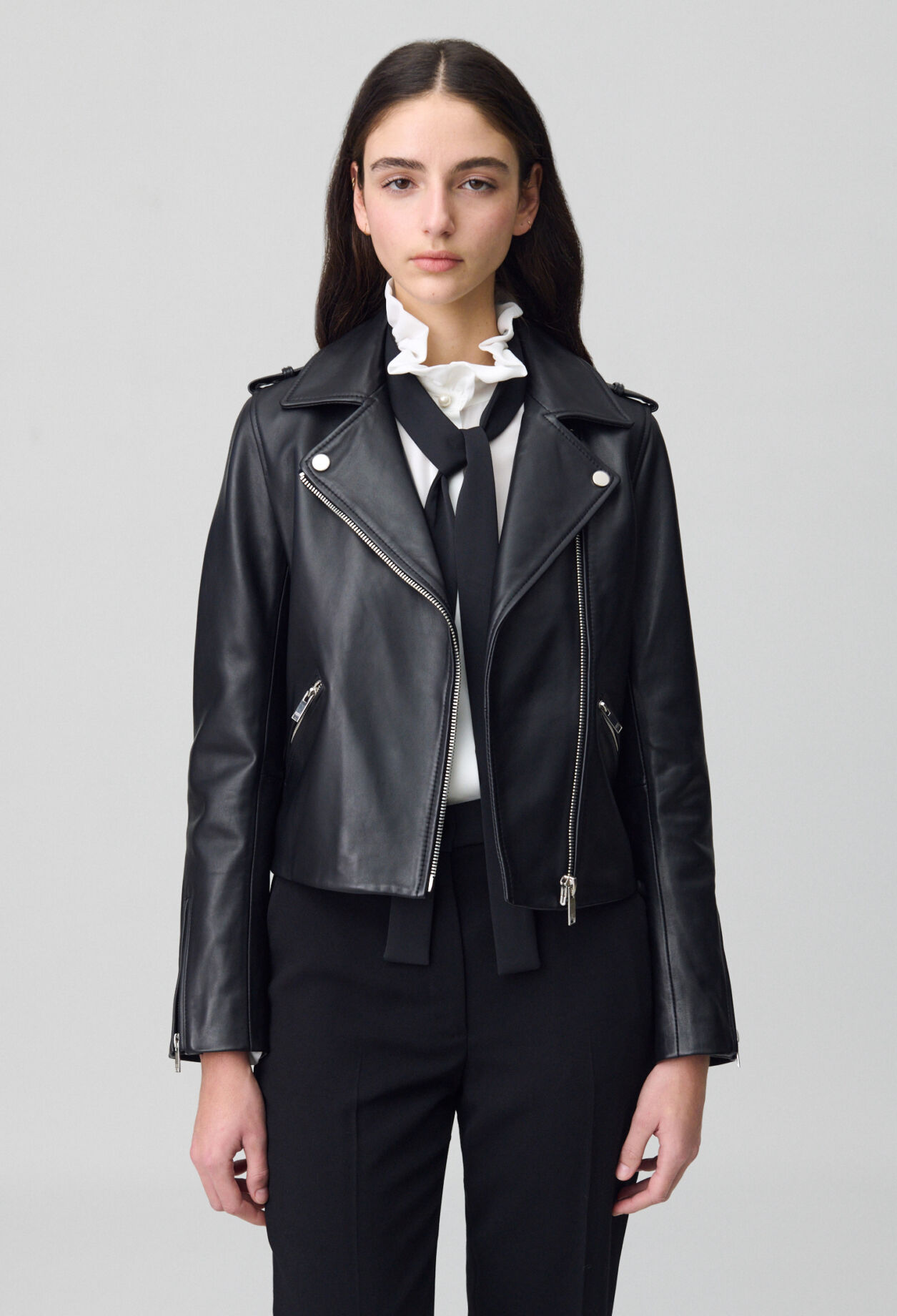 Veste cuir lisse cintrée