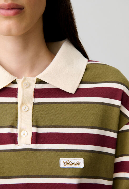 T-shirt polo coupe d&eacute;contract&eacute;e 