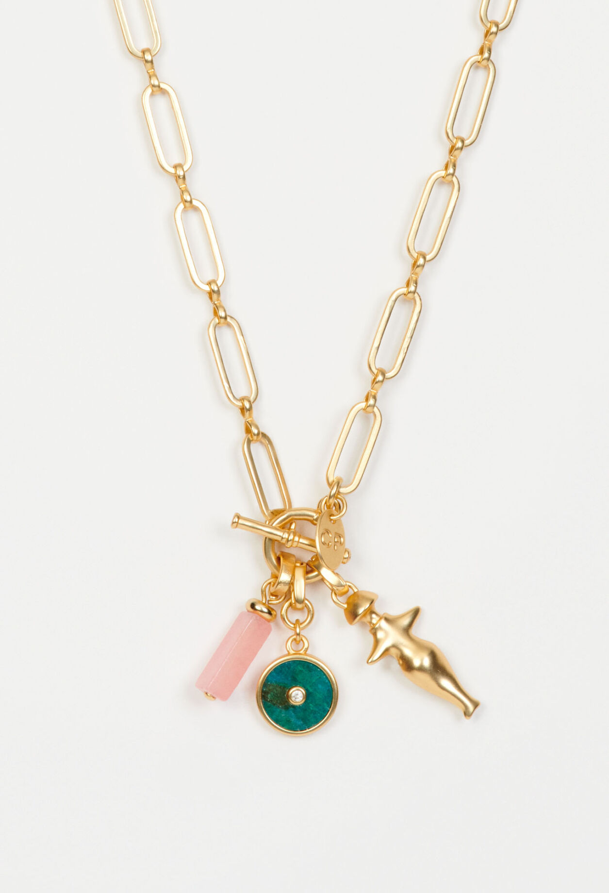 Long collier à charms