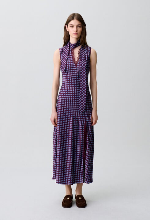 Robe fluide longue dentelle