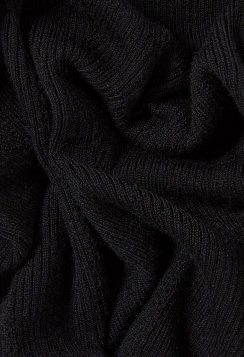 Pull près du corps