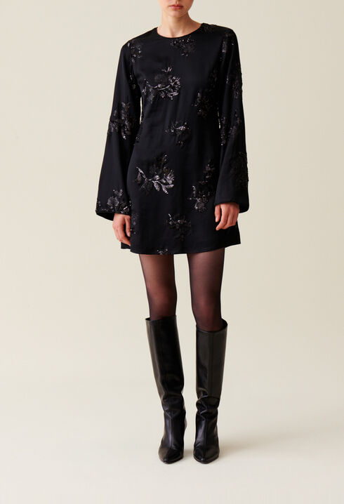Robe courte noire sequins brod&eacute;s