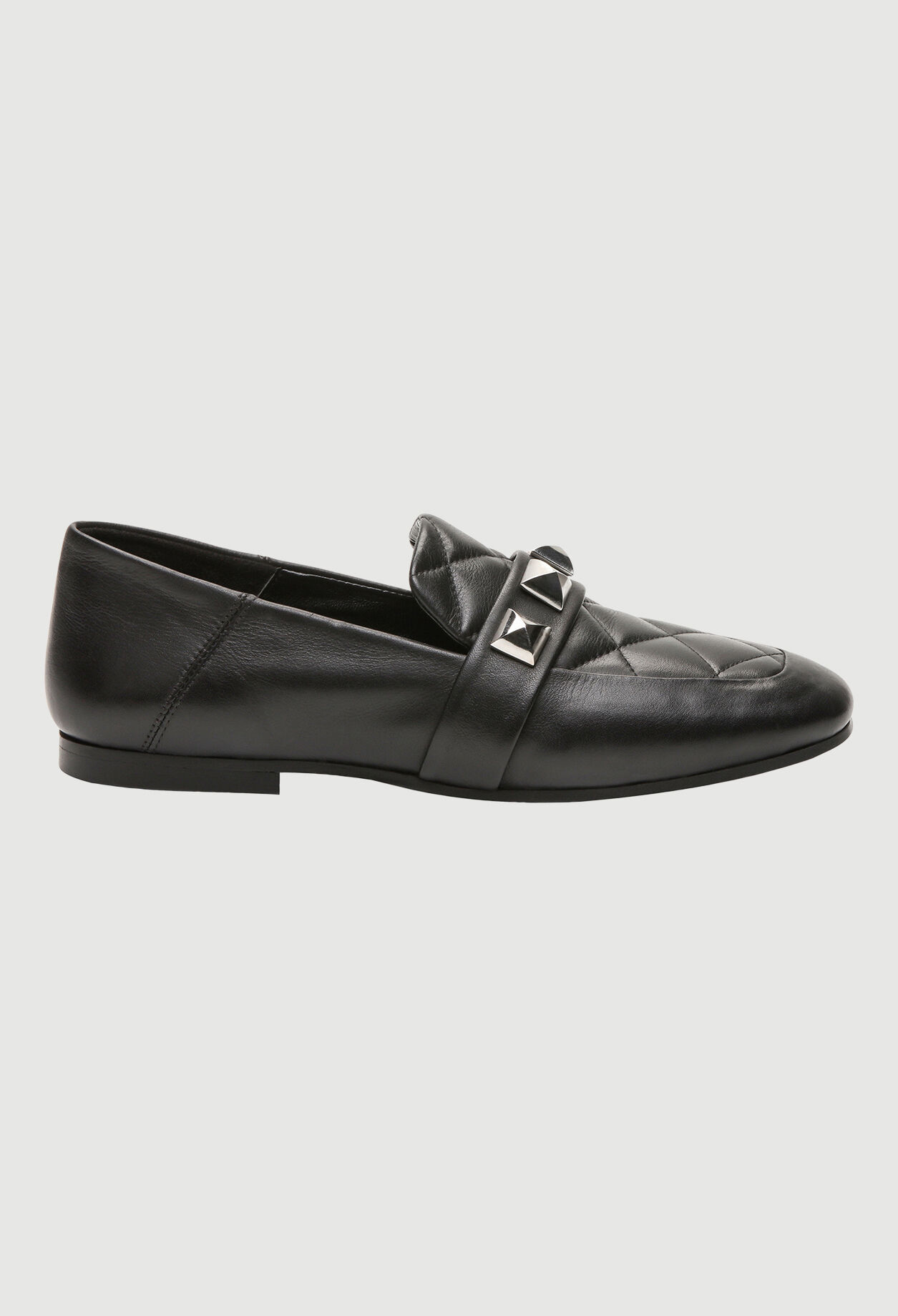 Mocassins à clous
