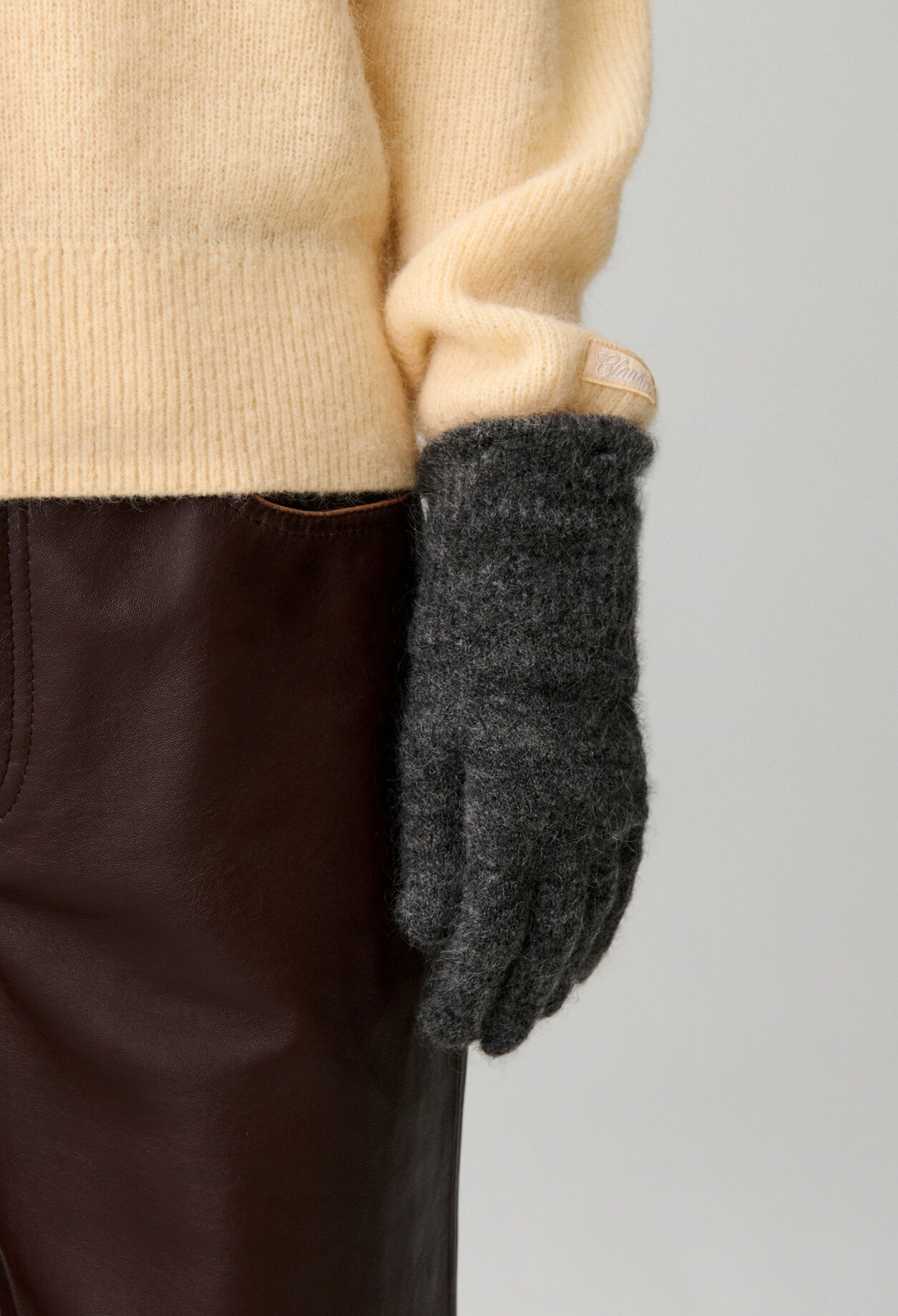 Gants longs maille poilue