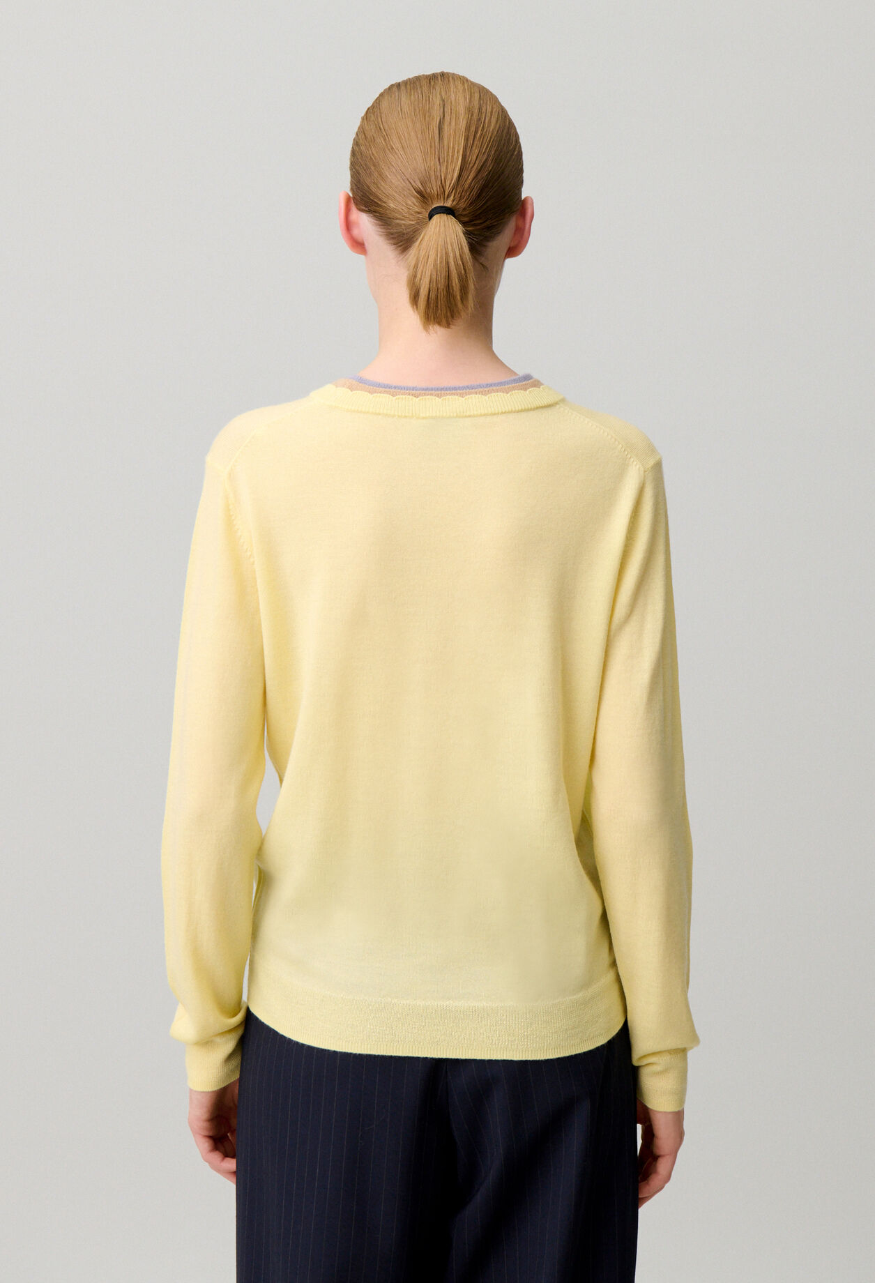 Pull laine col superpos&eacute;