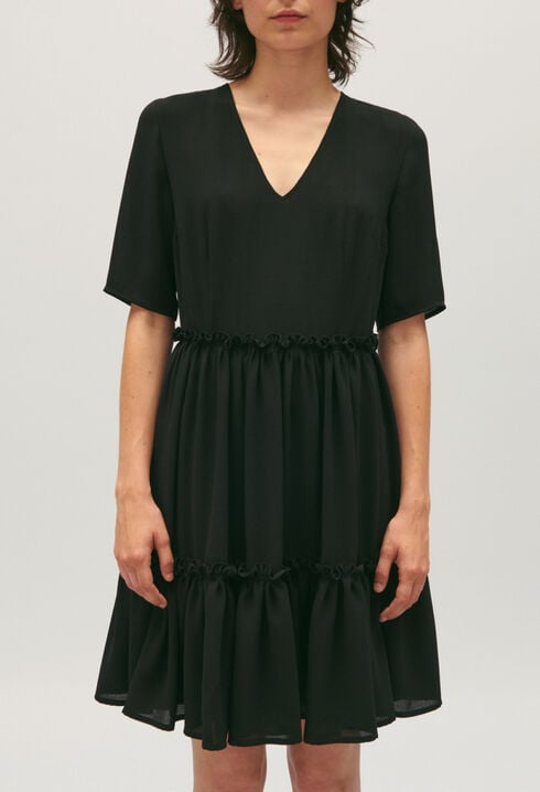 Robe courte volants noire