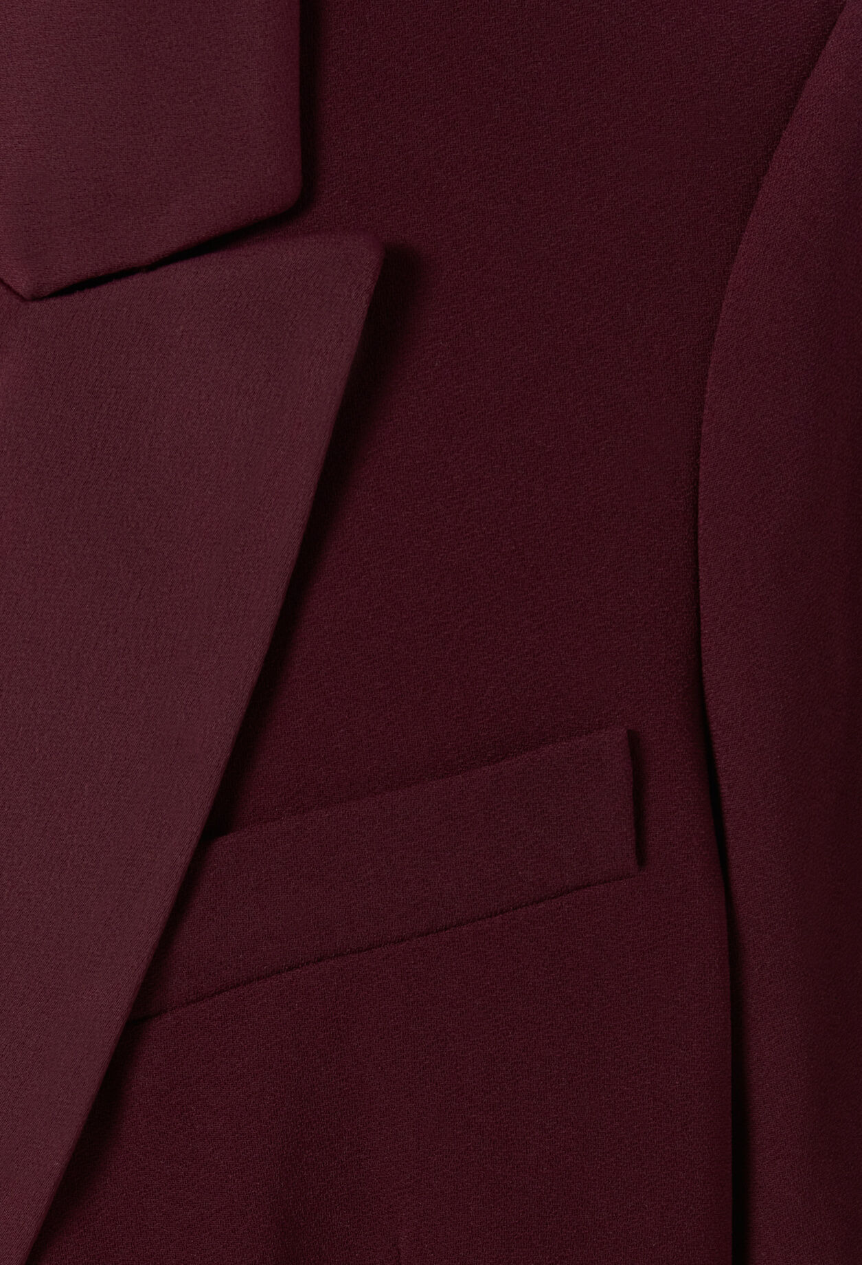 Veste tailleur boutonnée ceinturée 
