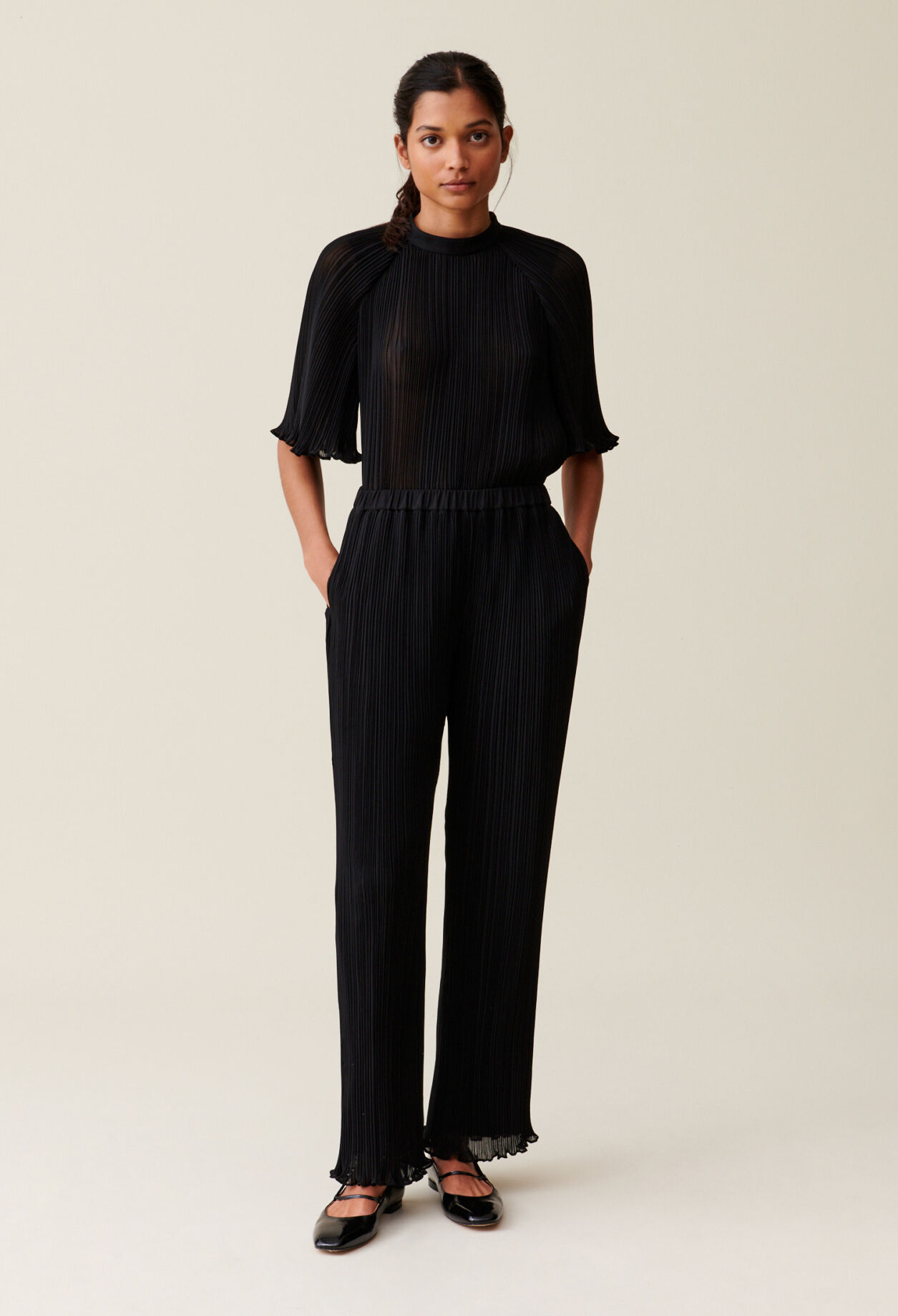 Pantalon fluide plissé volanté