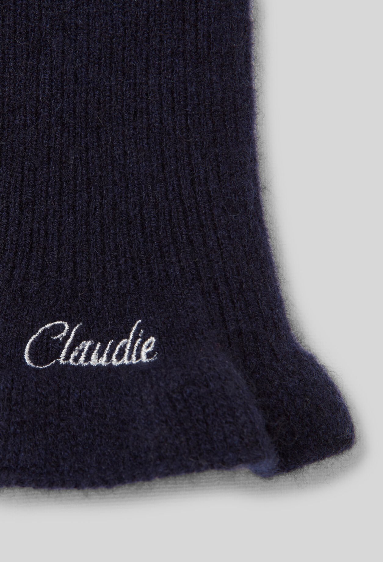 Gants en maille brodés