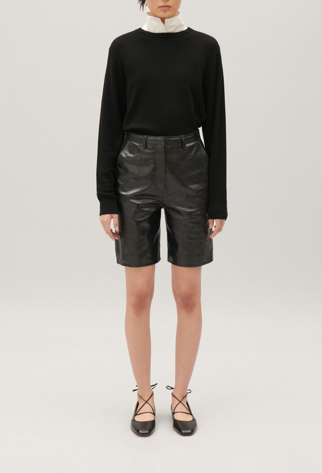 Bermuda cuir noir