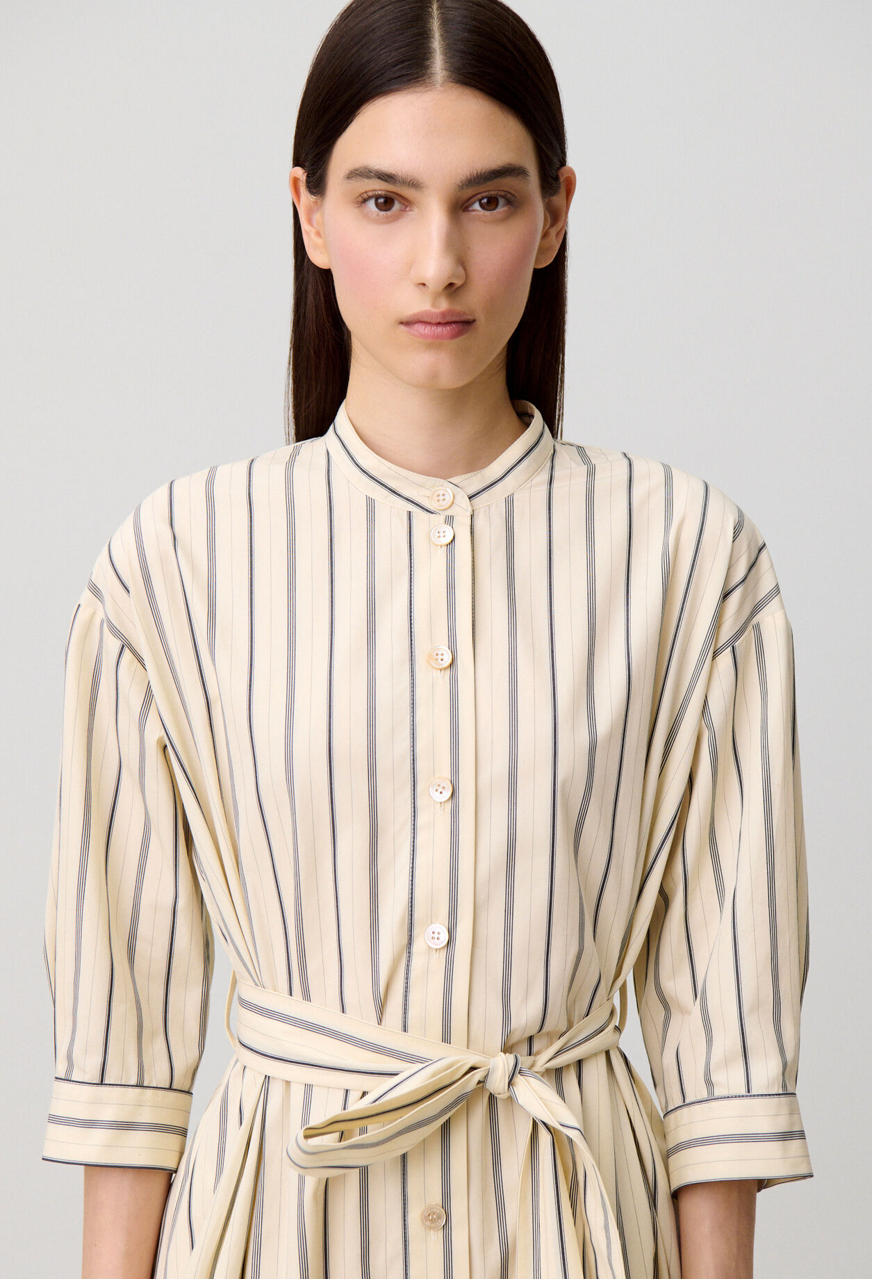 Robe courte manches longues