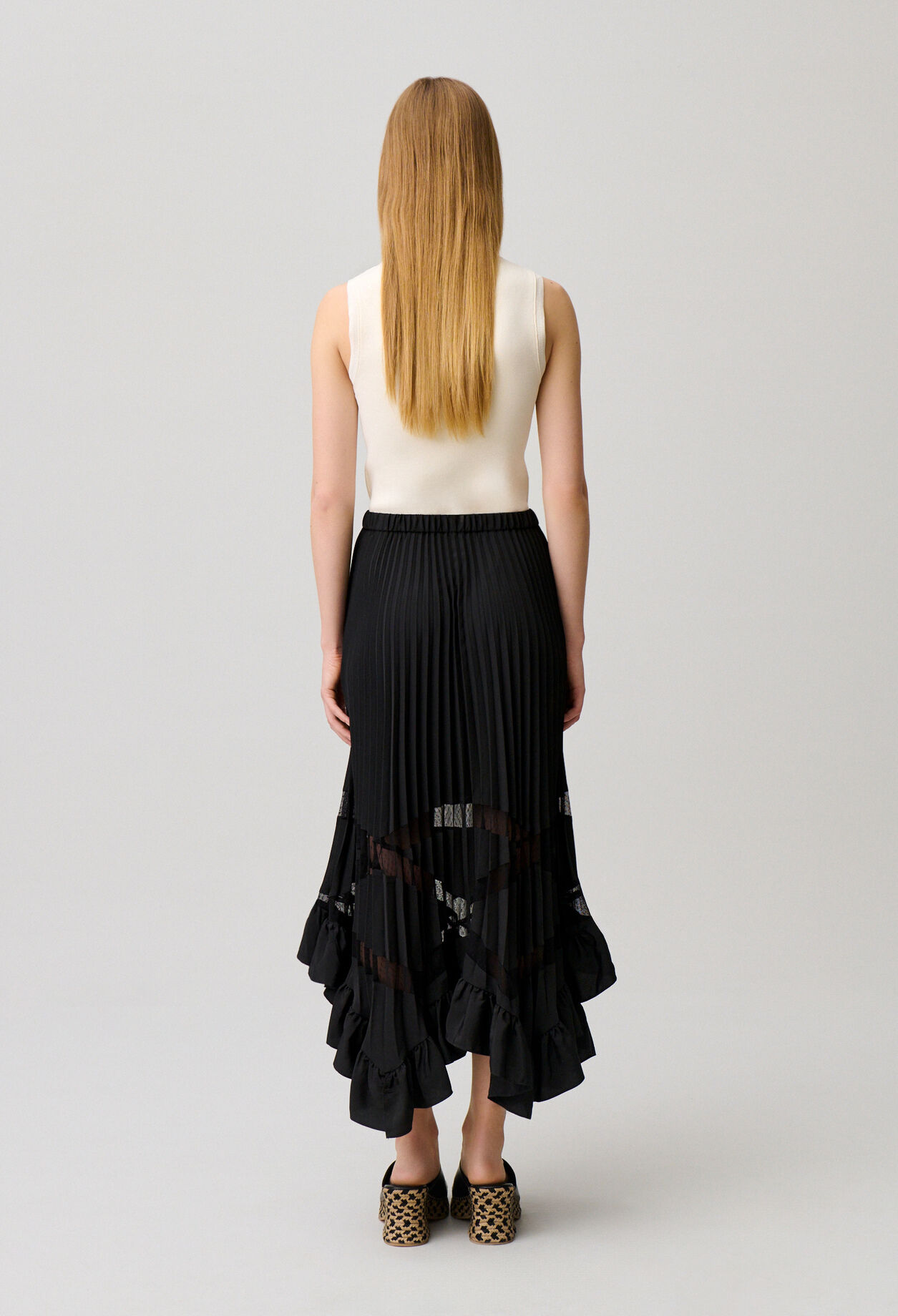 Jupe longue pliss&eacute;e asym&eacute;trique