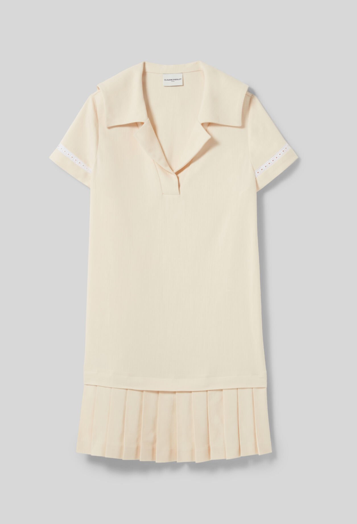 Robe courte à plis