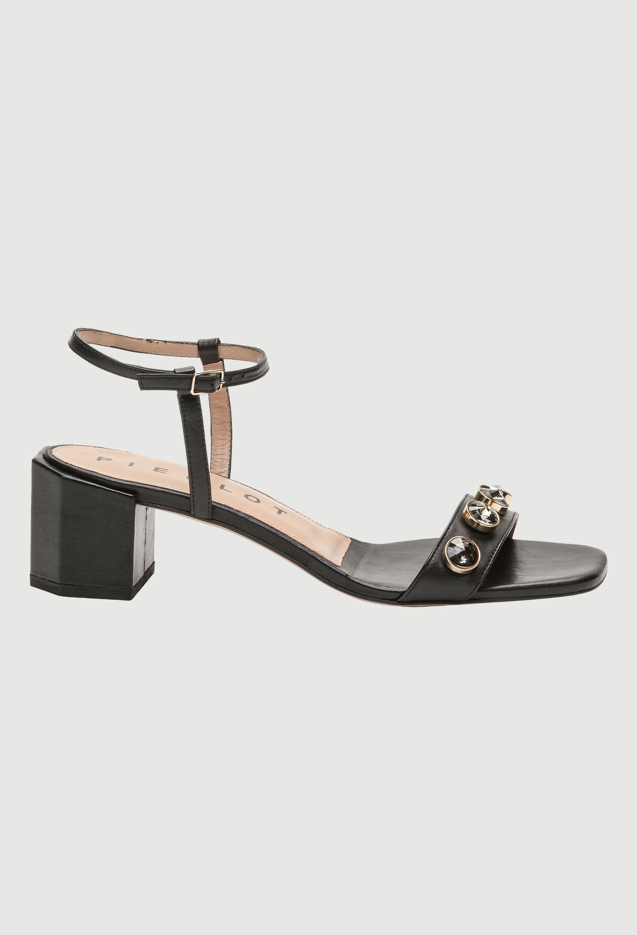 Sandales d'été à talons carrés