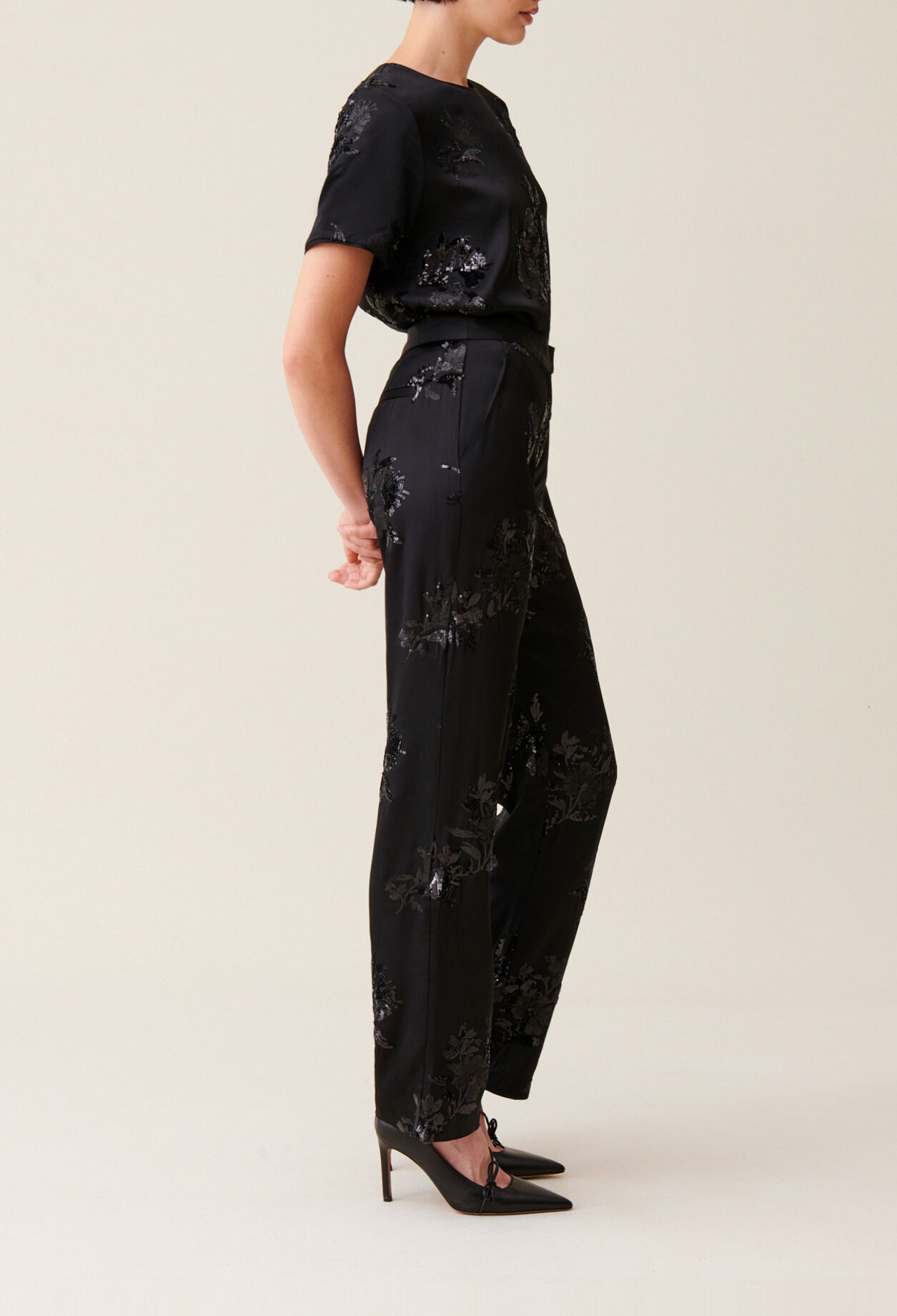 Pantalon sequins brod&eacute;s noir