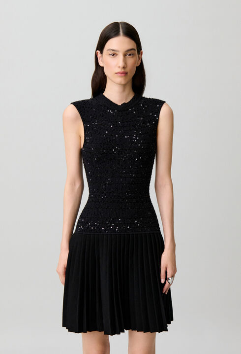 Robe courte ajust&eacute;e maille sequins