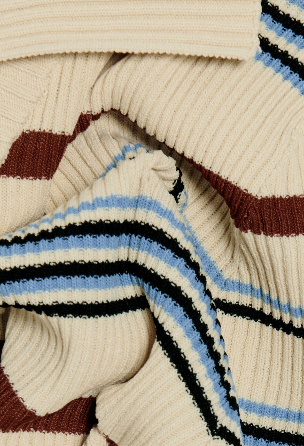 Pull col polo manches courtes