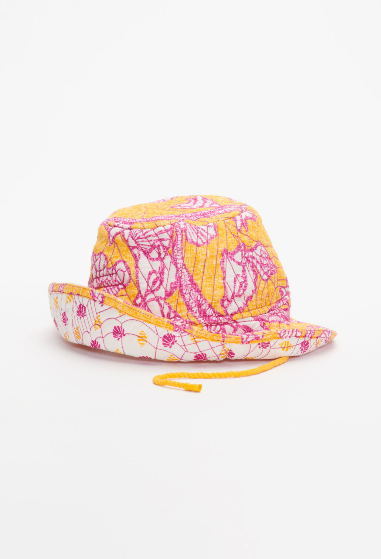 Bob à motifs
