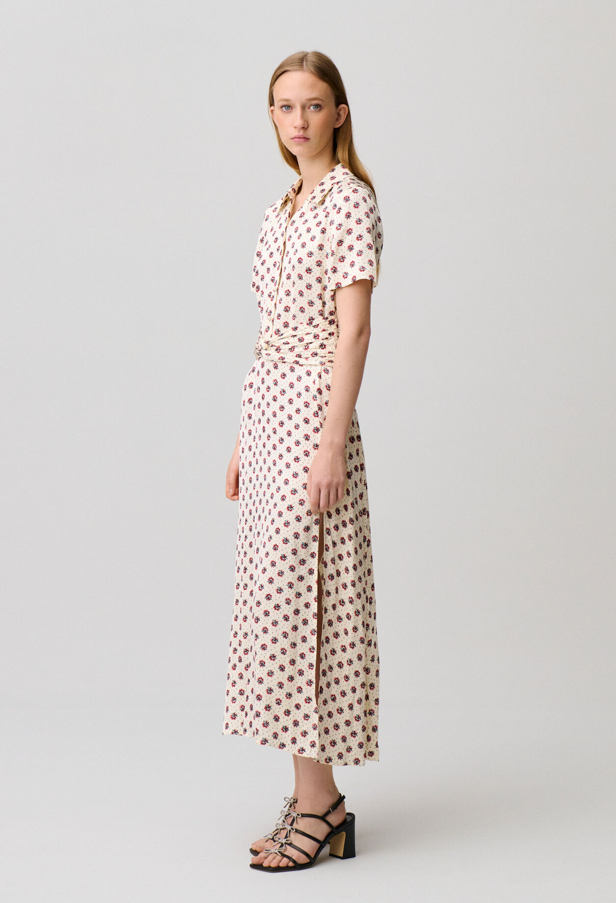 Robe satin imprim&eacute; fleuri