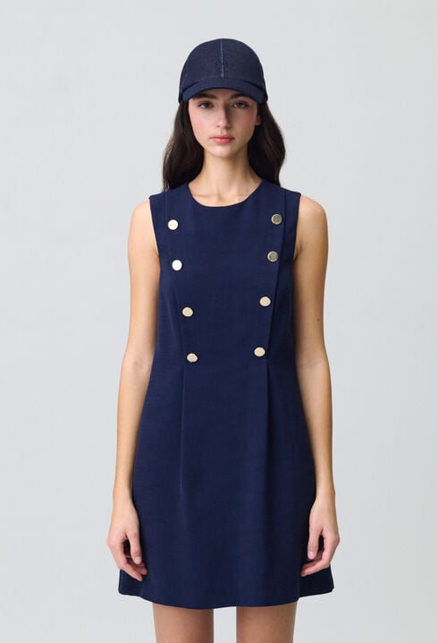 Robe courte ajustée