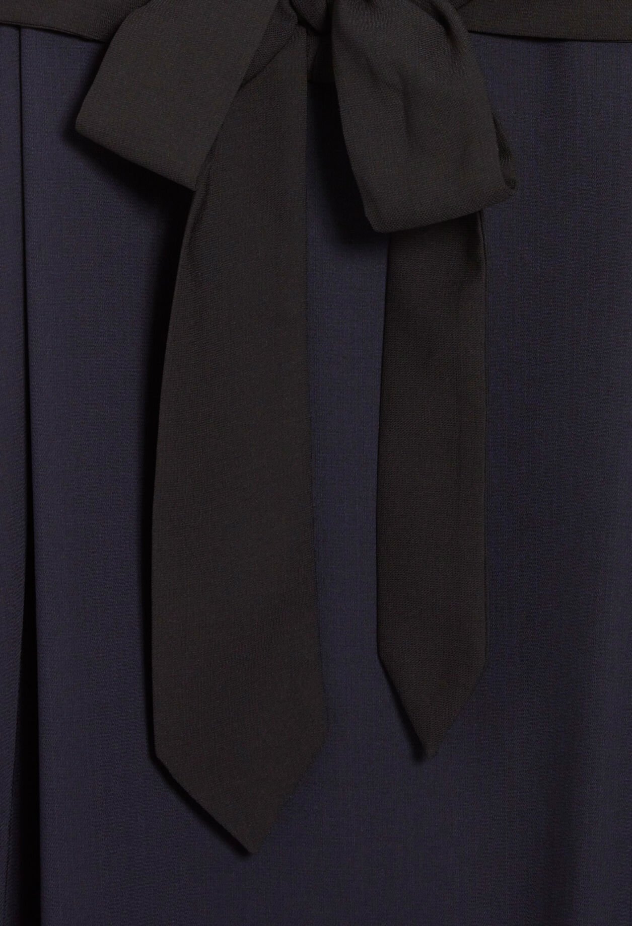 Robe courte ceinturée marine