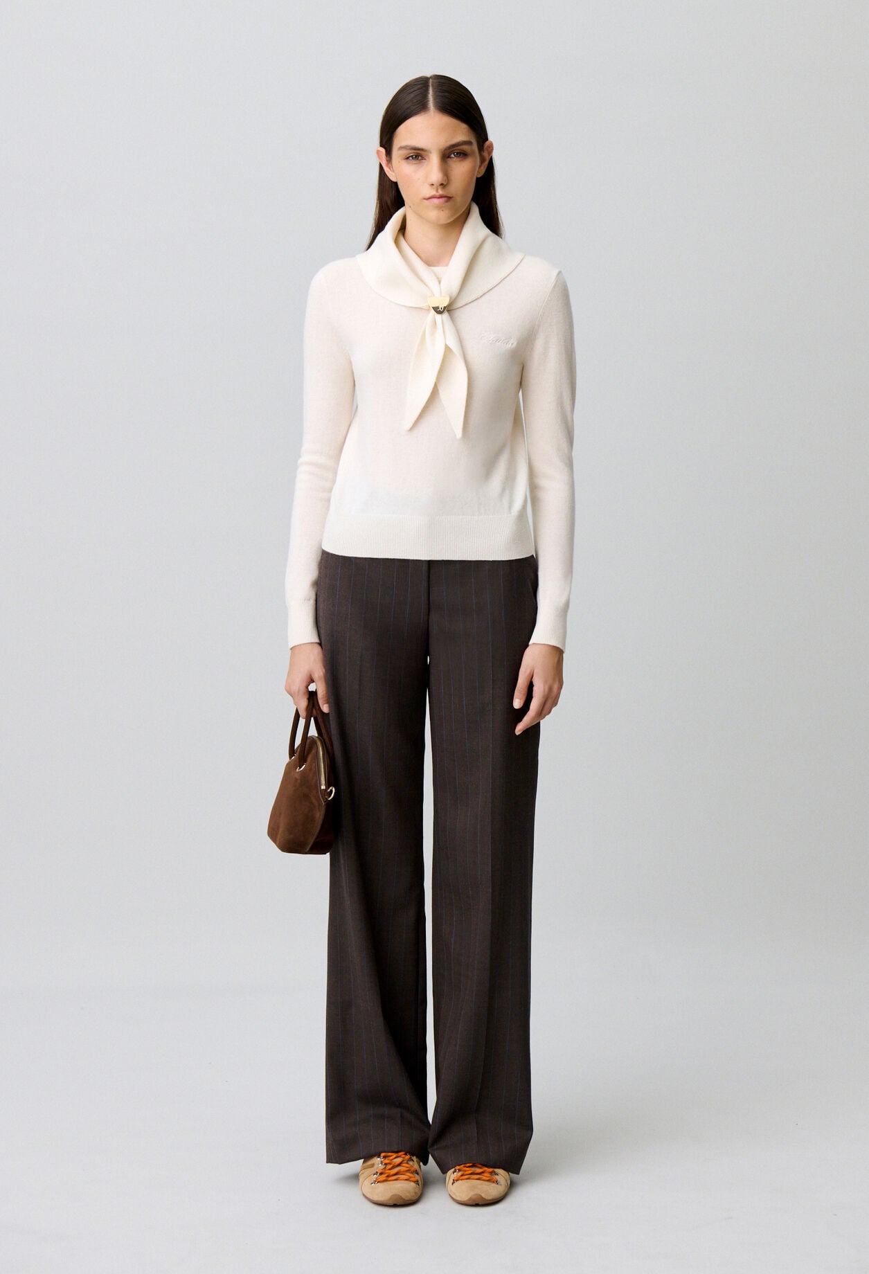 Pull maille foulard amovible